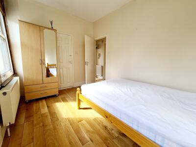 Picture 7